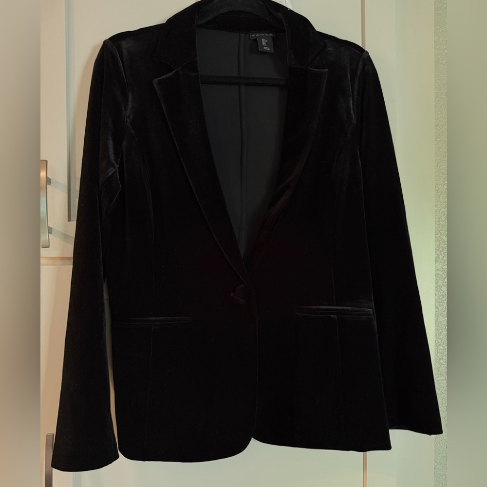 Tahari Black Velvet Single-Button Blazer L